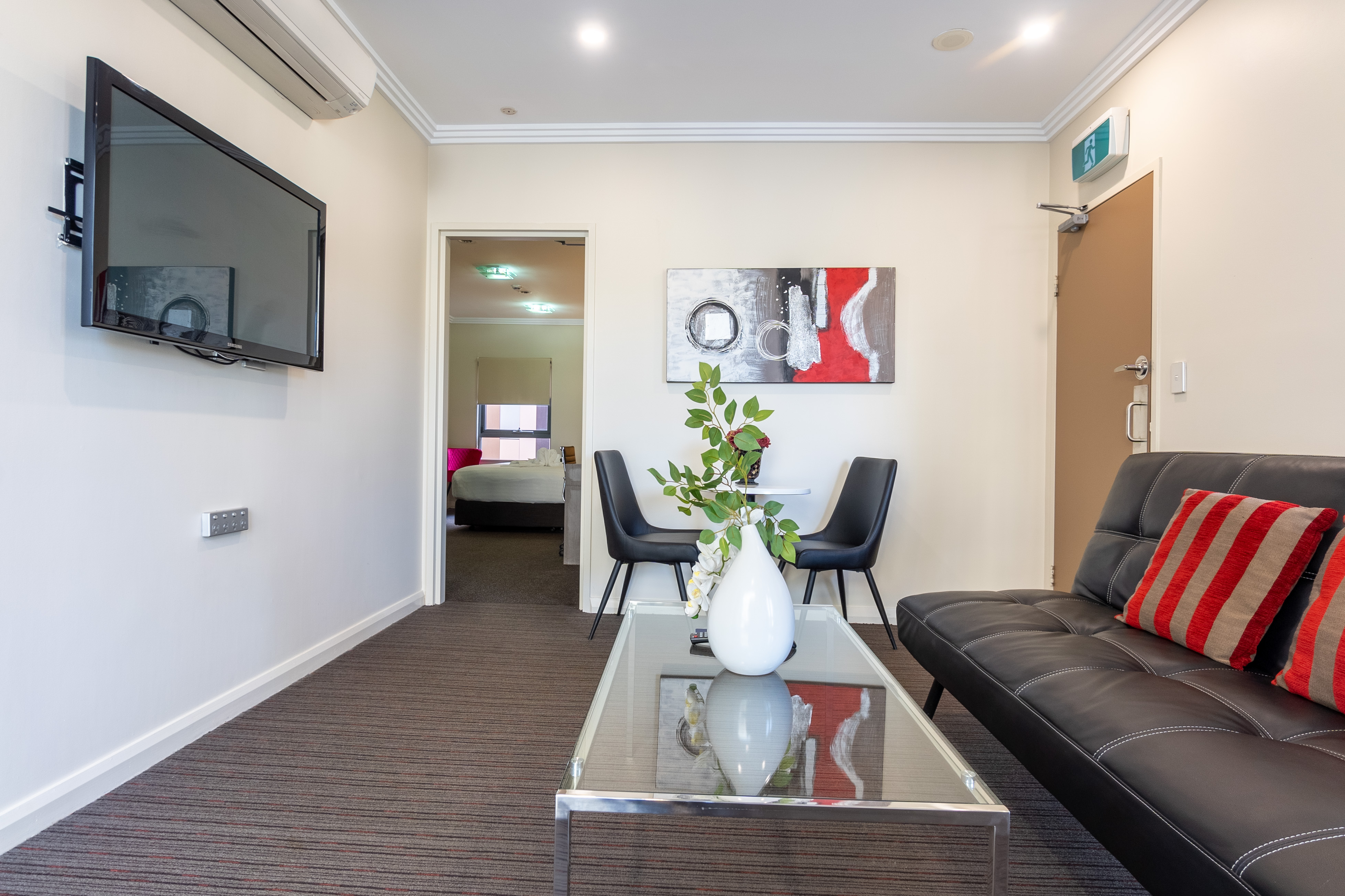 BW Plus Camperdown Suites Sydney 1 bedroom apartment with lounge