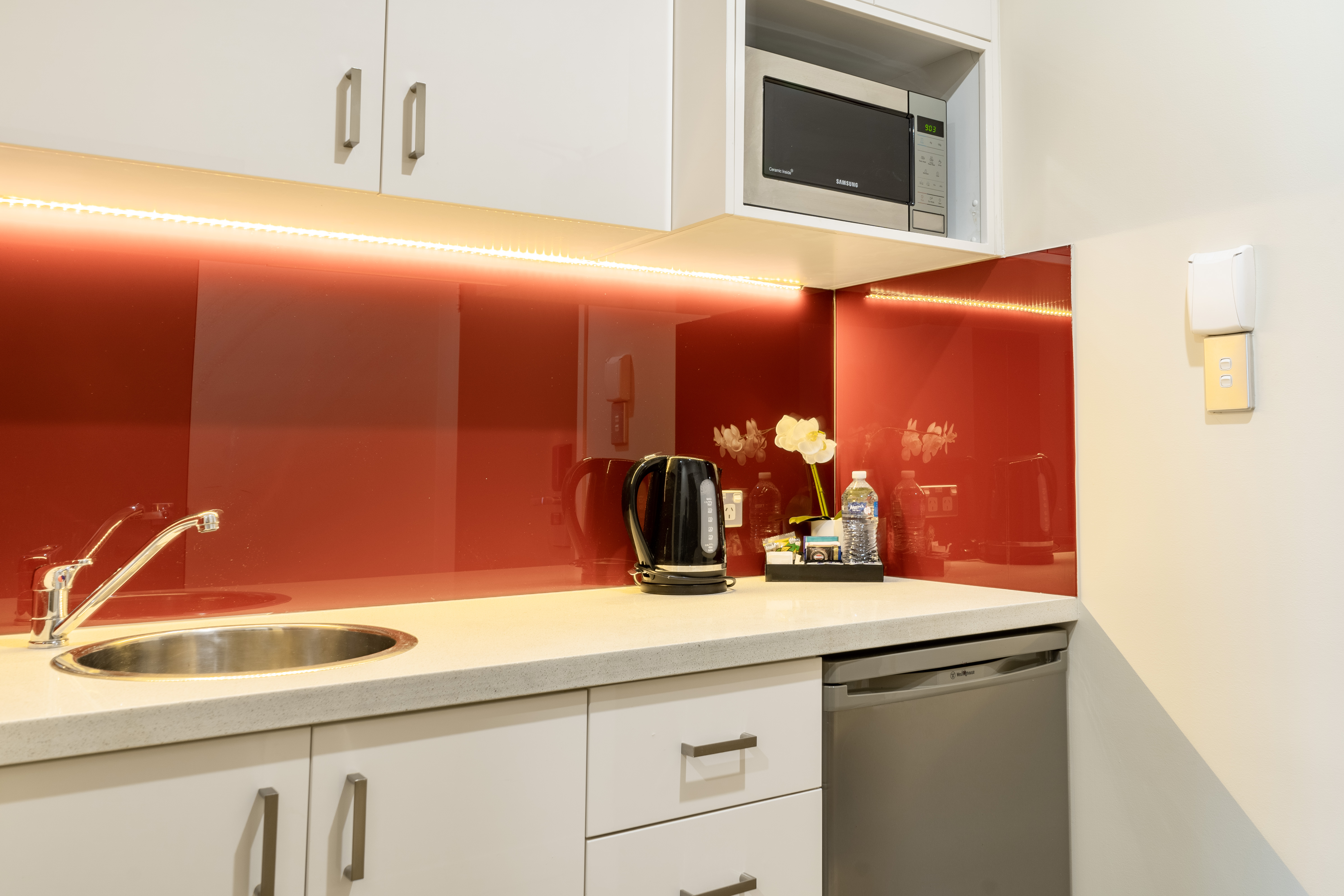 BW Plus Camperdown Suites Sydney kitchenette facilities